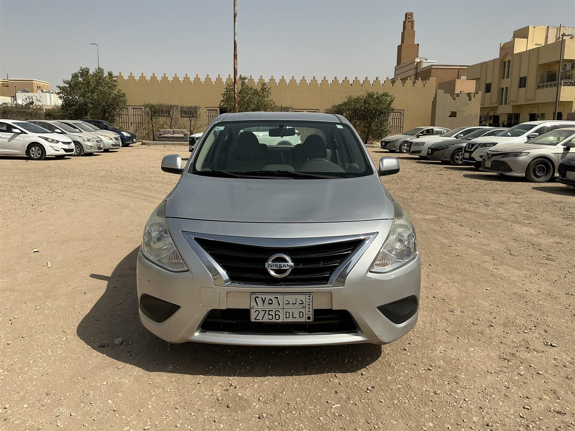 نيسان صني سيدان اتوماتيك ضبه فى الشاص